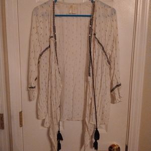 Japna medium loose and flowy boho style cover